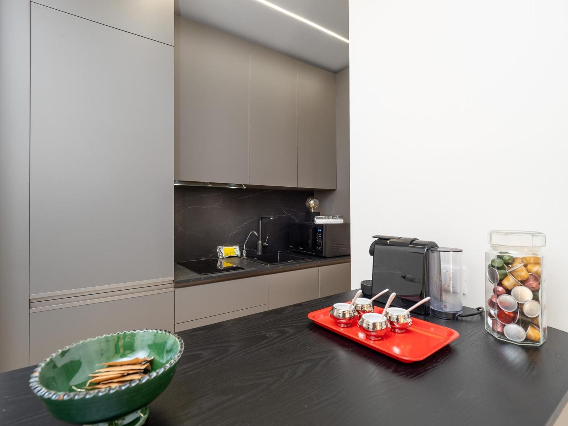 Apartamento Stylish Flat With Balcony - 15 Min To Duomo Milán Exterior foto
