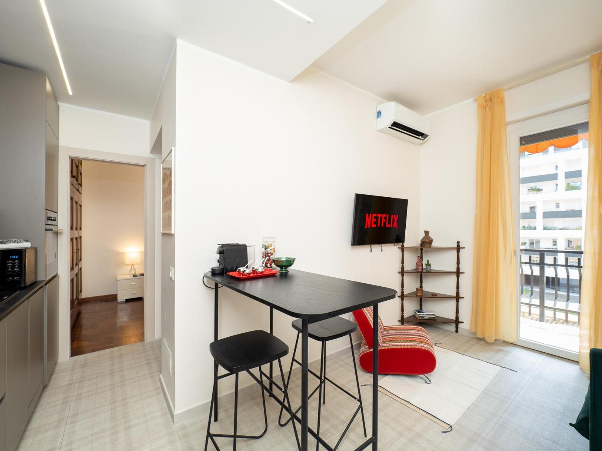 Apartamento Stylish Flat With Balcony - 15 Min To Duomo Milán Exterior foto