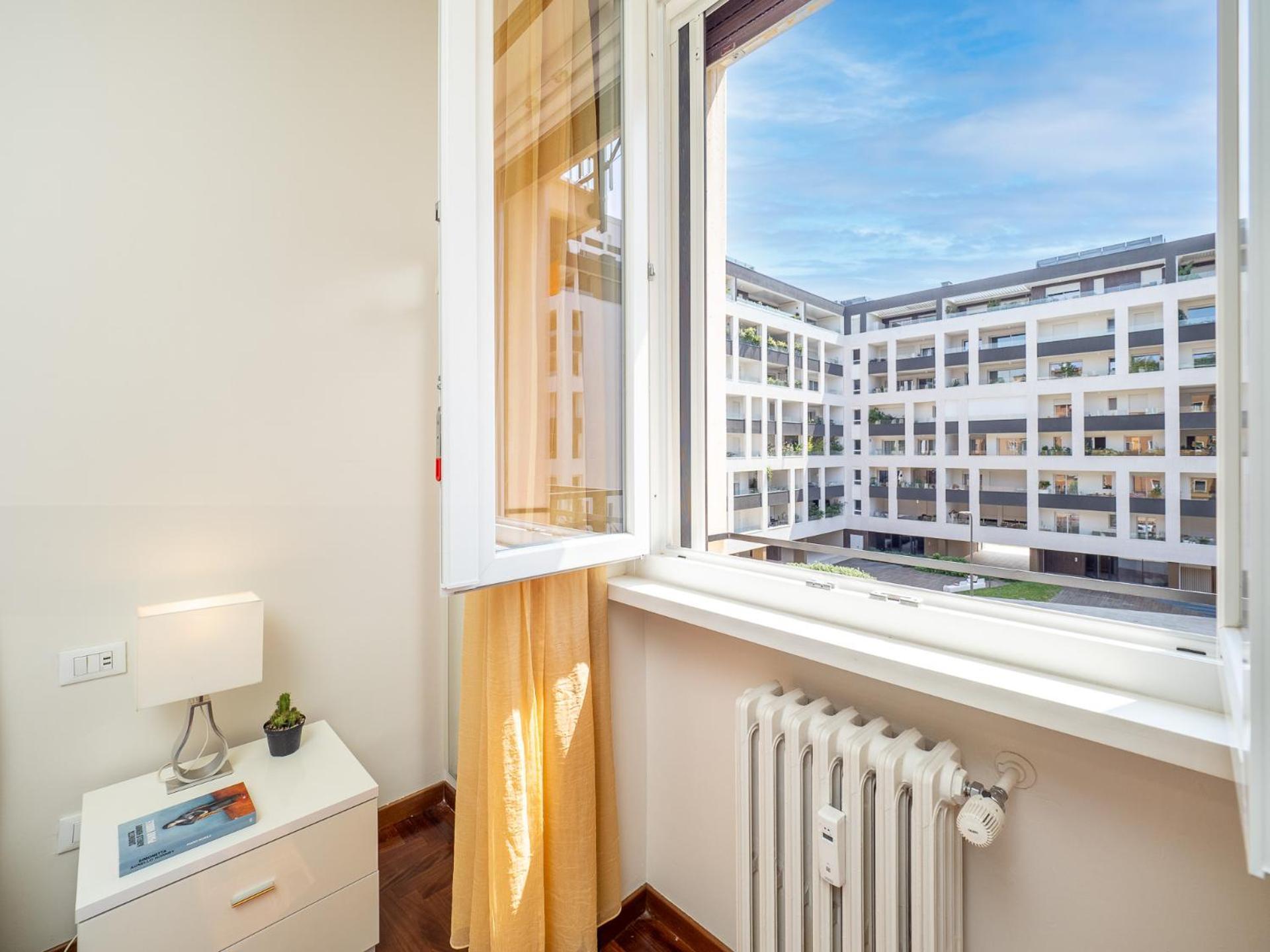 Apartamento Stylish Flat With Balcony - 15 Min To Duomo Milán Exterior foto